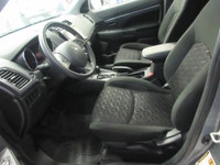 MITSUBISHI RVR 2024 ES AWC / INTÉRIEUR TISSU CHAUFFANT / BLUETOOTH / APPLE CARPLAY + ANDROID AUTO /... (image 4)