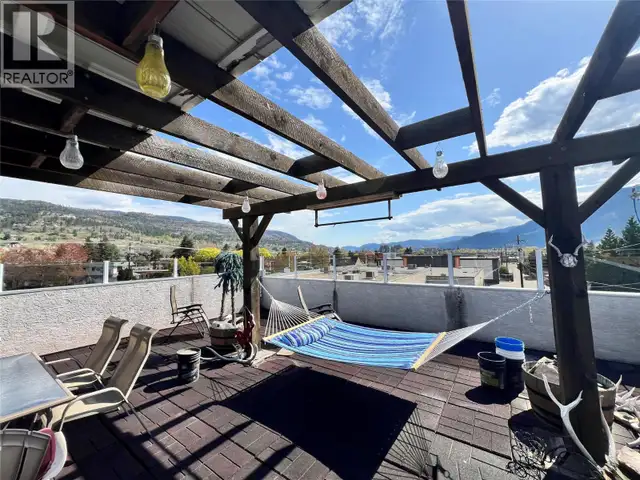 2595 Skaha Lake Road Penticton, British Columbia in Commercial & Office Space for Sale in Penticton - Image 18