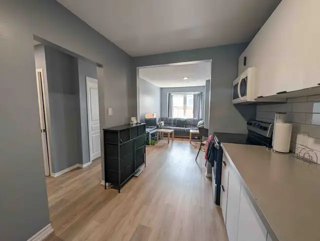 5824 Main St, Niagara Falls (C) - 1 Bedroom Apartment