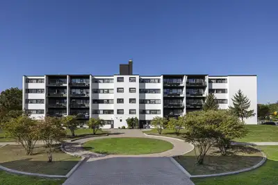 1365OU Apartment for Rent - 351 The West Mall & 25 Eva Rd