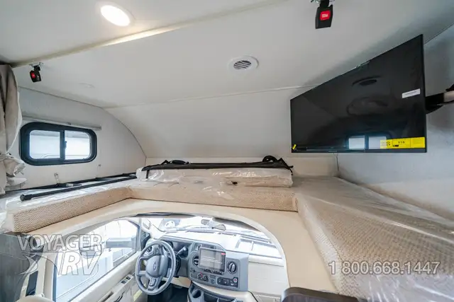 2027 Winnebago Sunflyer 22RS in Travel Trailers & Campers in Kelowna - Image 39