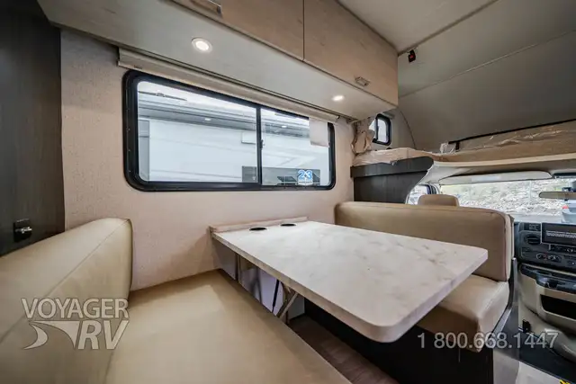 2027 Winnebago Sunflyer 22RS in Travel Trailers & Campers in Kelowna - Image 29