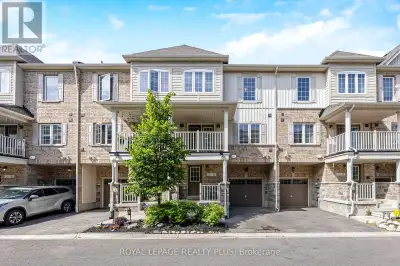 OFFERS ANYTIME!! FREEHOLD 2 bedroom townhouse in desirable south-end location! Upon entering you'll...