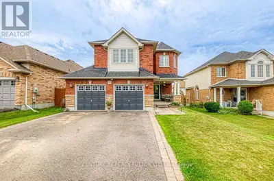 Looking for a large, spacious home? This well-looked-after house is just over 2300' and located in N...