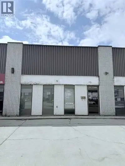 Great Opportunity to lease single bay with 12' door and office space conveniently located in Richmon...