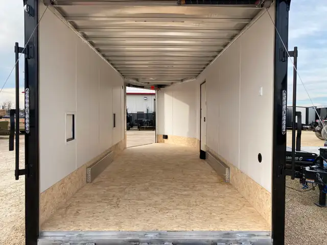 2026 AmeraLite 7.5' x 23' x 84" V-Nose Snowmobile Trailer in Cargo & Utility Trailers in Thunder Bay - Image 14