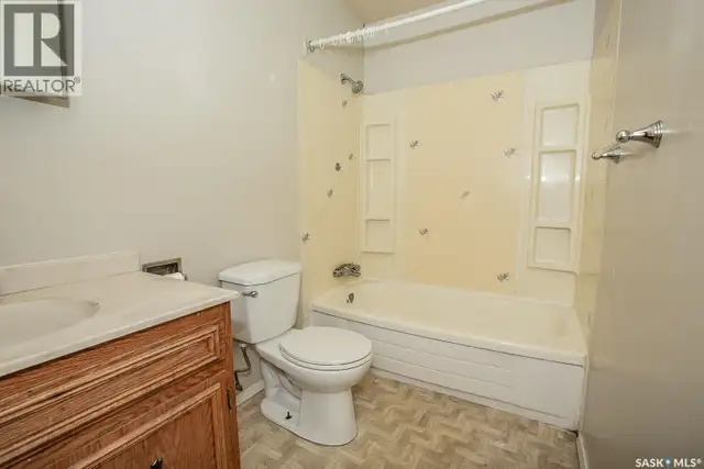 4140 Castle ROAD Regina, Saskatchewan in Condos for Sale in Regina - Image 14