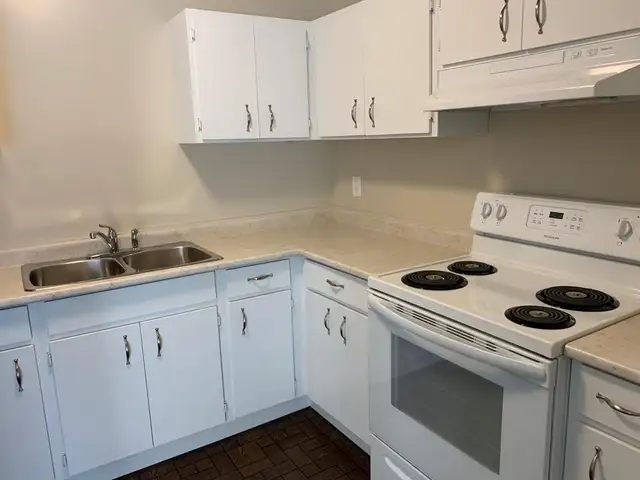 Vernon City Centre Apartment For Rent | Vernon City View Apartme in Long Term Rentals in Vernon - Image 11