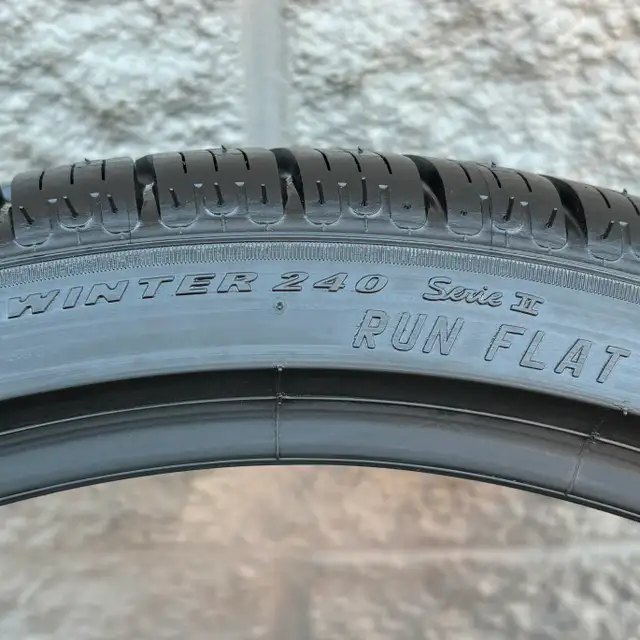 (98%) 2x 245/35R20 & 2x 275/30R20 Pirelli RF Winters in Tires & Rims in City of Toronto - Image 8