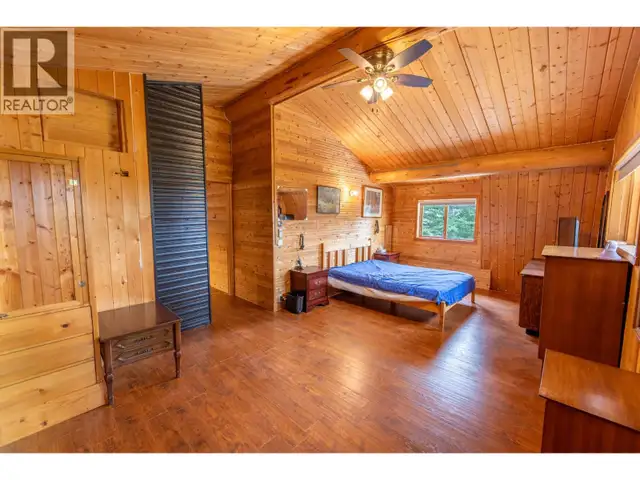 6425 BOULE YOUNG LAKE ROAD 70 Mile House, British Columbia in Houses for Sale in Kamloops - Image 17