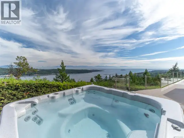 8485 Lisa Lane Lantzville, British Columbia in Houses for Sale in Victoria - Image 7