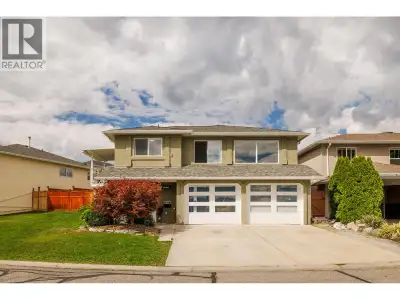 Lake views, space for the family, and nothing left to do—welcome to Bayview! This beautifully update...