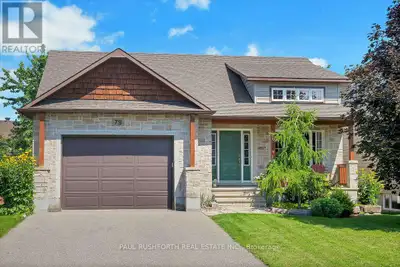 Welcome to this beautifully maintained 2+2 bedroom, 3 bathroom, detached bungalow with an oversized...