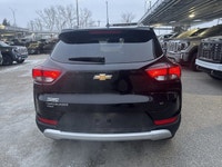 This CHEVROLET TRAILBLAZER boasts a 1.3 Liter DOHC Turbo engine powering this Automatic transmission... (image 6)