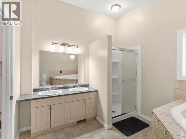 40 STOPE WAY Whitehorse, Yukon in Houses for Sale in Whitehorse - Image 26