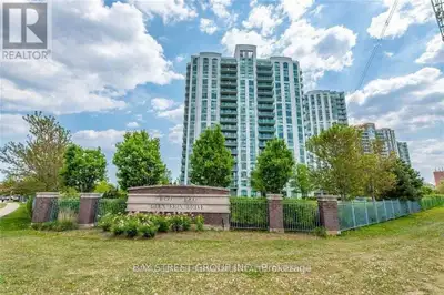 Stunning Corner unit * 2 Bedroom, 2 full Washroom Condo With Fabulous Breathtaking Unobstructed View...