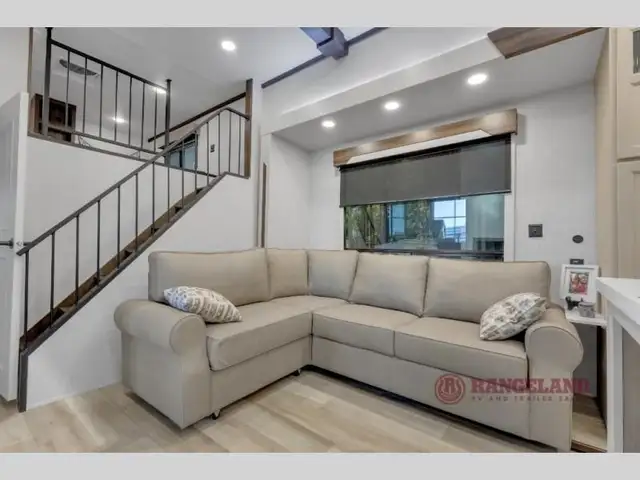 2025 Forest River RV Cedar Creek Cottage 40CBK in Travel Trailers & Campers in Red Deer - Image 15