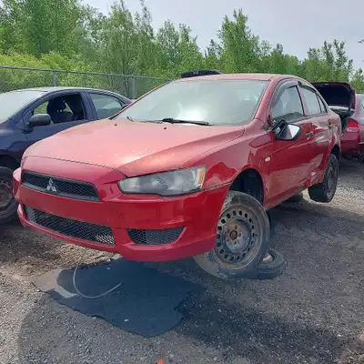 Retirez vos propres pièces de voiture d'occasion et économisez gros sur les réparations de voiture....