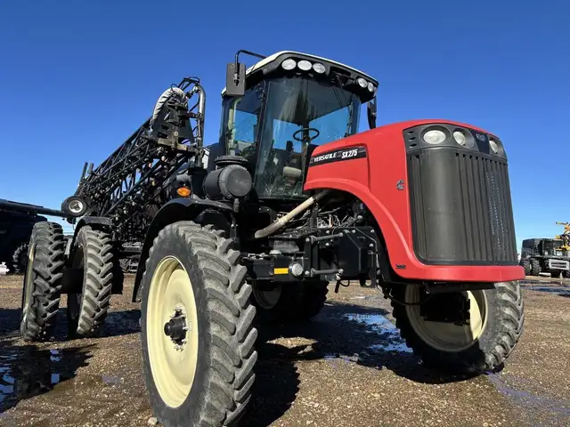 2012 Versatile SX 275 in Farming Equipment in Swift Current - Image 6