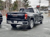 Engine: 5.3L ECOTEC3 V8 L/100Km City: 15.9 L/100Km Hwy: 13.0 Safety Equipment Airbags, Dual-stage fr... (image 5)