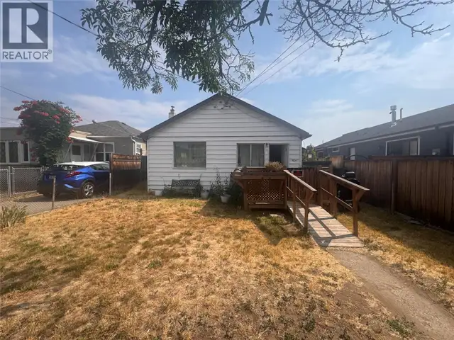 484 Alexander Avenue Penticton, British Columbia in Houses for Sale in Penticton - Image 5