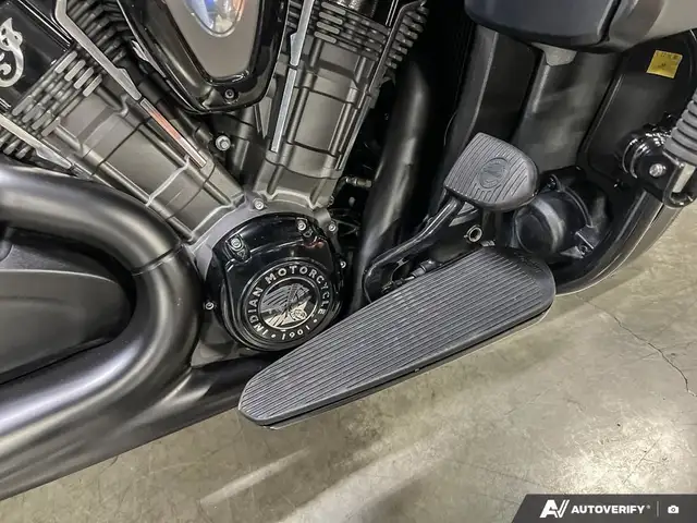 2024 Indian Motorcycle Pursuit(R) Dark Horse(R) Black Smoke in Street, Cruisers & Choppers in Calgary - Image 12