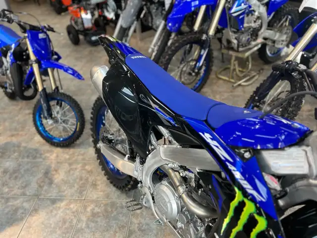 2025 YAMAHA YZ450F in Dirt Bikes & Motocross in Saguenay - Image 9