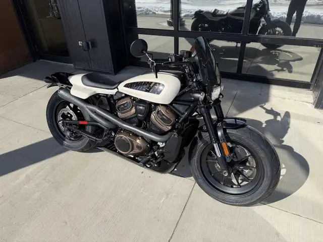 2022 Harley-Davidson RH1250S - Sportster S in Sport Bikes in Saskatoon - Image 3