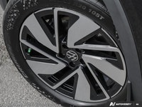 Turbocharged,All Wheel Drive,Traction Control,Remote Engine Start,Lane Departure Warning,MP3 Capabil... (image 8)