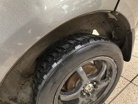 With 254,988 kilometers behind it, this 2006 Toyota Matrix XR has already proven the kind of durabil... (image 3)