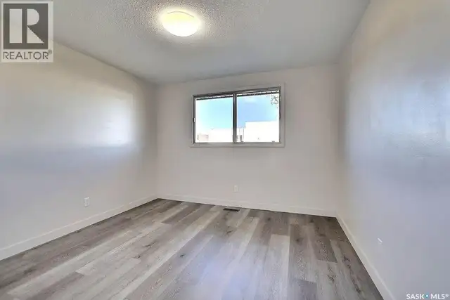 31 Mackenzie WAY Regina, Saskatchewan in Condos for Sale in Regina - Image 12