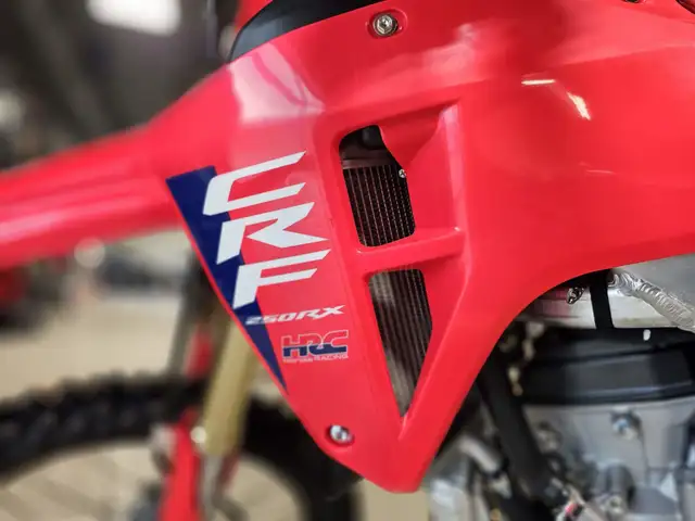 2025 Honda CRF250RX MOTOCROSS/CROSS COUNTRY in Dirt Bikes & Motocross in Grande Prairie - Image 12