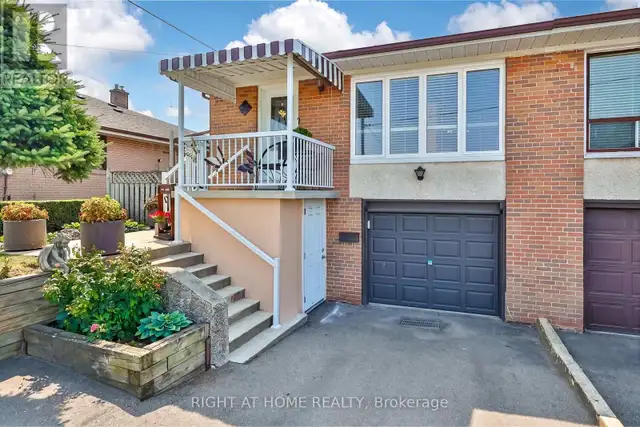 25 Larchwood Road Toronto (Glenfield-Jane Heights), Ontario, photo 2 of 4