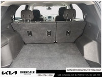 Presenting the 2019 Chevrolet Equinox LT, a sophisticated gray AWD SUV that promises excellent handl... (image 5)