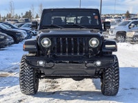 Come see this 2021 Jeep Gladiator High Altitude. Its Automatic transmission and Regular Unleaded V-6... (image 2)