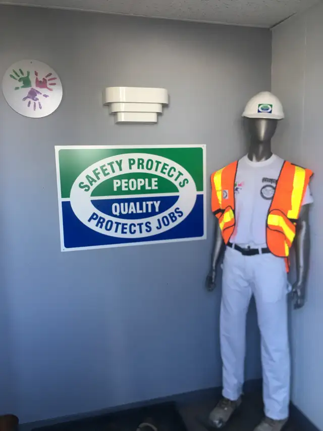we are looking  experienced Painters468230107091456000