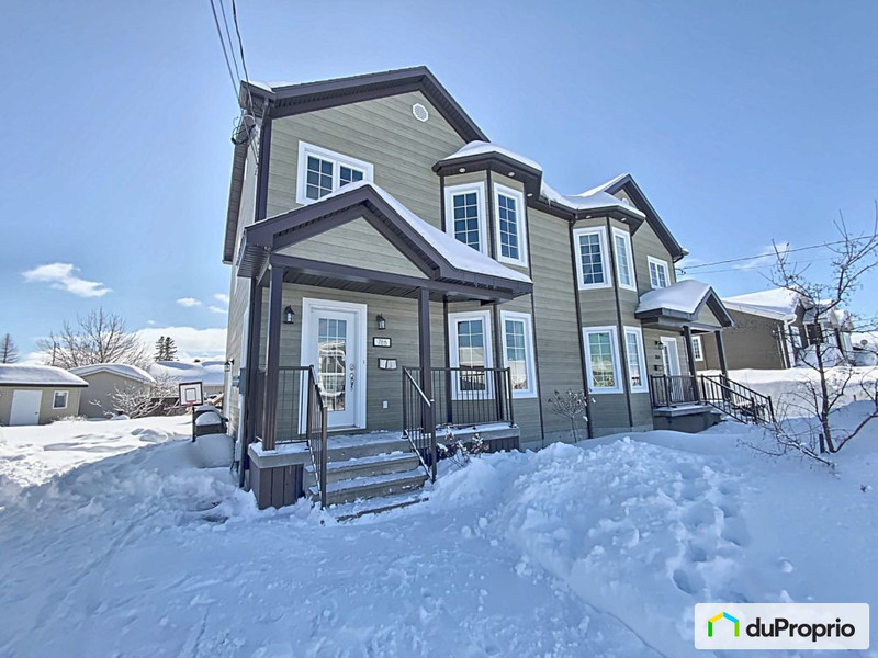 285 000 Maison 2 étages à vendre à Maisons à vendre