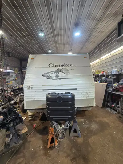 Forest Rivers Tandem Axle bumper pull Cherokee camper. 28ft. All gone through, everything working, n...