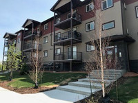 Beautiful 2 or 3 Bedroom Apartment in Stony Plain!