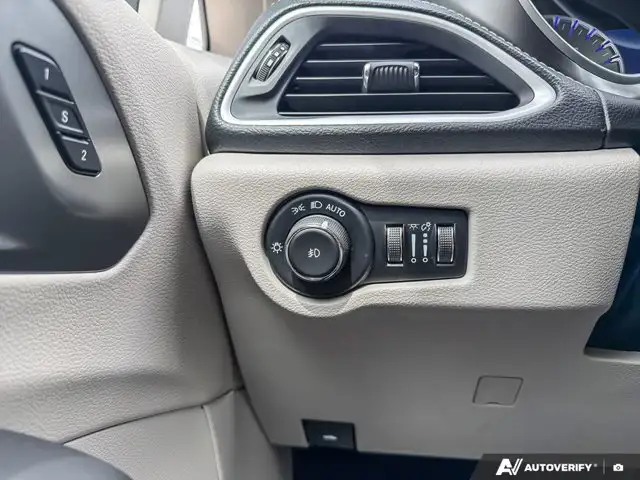 2024 Chrysler Pacifica | Touring-L | Apple CarPlay and Android in Cars & Trucks in Winnipeg - Image 20