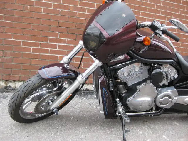 2005 Harley-Davidson VRSCB V-Rod in Street, Cruisers & Choppers in City of Toronto - Image 12