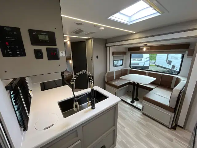 2025 Forest River VIBE in Travel Trailers & Campers in Terrace - Image 7