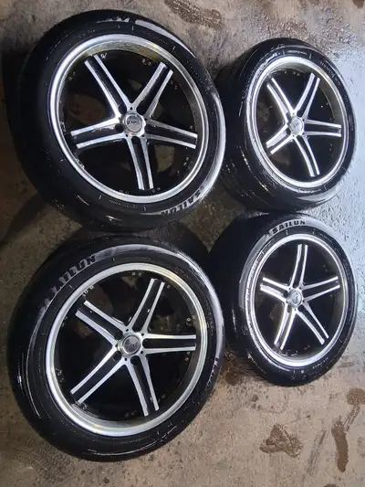 RIMS 20x8.5 Aftermarket Rims RTX R Spec ET 38 Bore 73mm Off of a 2014 Toyota Venza TIRES 245 50 20 S...