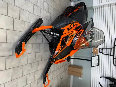 2023 ARCTIC CAT ZR 8000 137 ATAC $8,400 + TAX - HIGH WINDSHIELD - BRACKETS TO ATTACH LINQ ACCESSORIE...