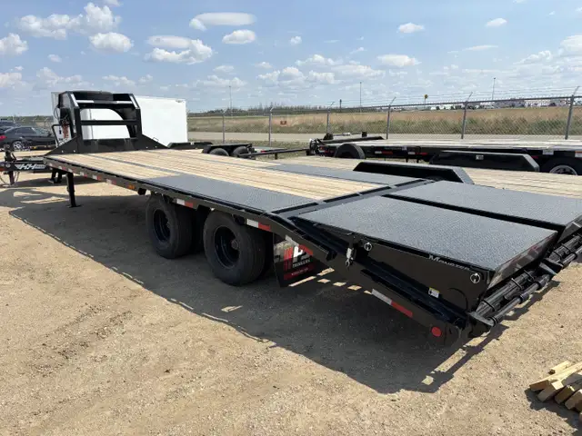 2026 PJ Trailers 32' Gooseneck Low-Pro Flatdeck with Duals 30K  in Cargo & Utility Trailers in Saskatoon - Image 7