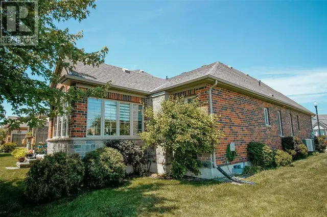 3806 Turnberry LANE Plympton-Wyoming, Ontario62863793371139124