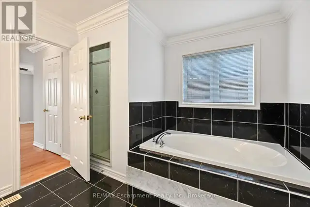 2365 HERTFORDSHIRE WAY Oakville (JC Joshua Creek), Ontario in Houses for Sale in Oakville / Halton Region - Image 24