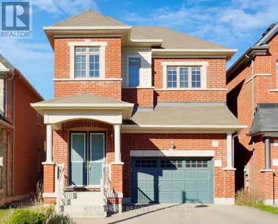 Welcome to 22 Temple Ave a charming 4+1 bedroom dream home! This 3,030 sqft residence boasts a brigh...