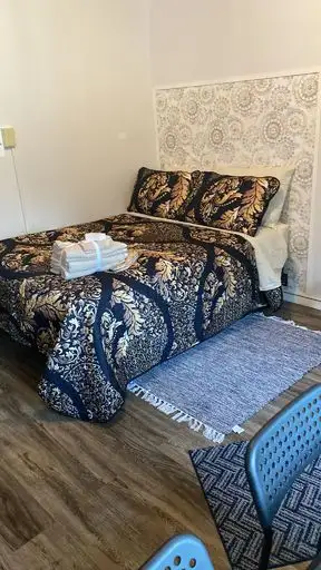 $1000 All in! Furnished Kitchenette Apartment in Long Term Rentals in Edmonton - Image 7