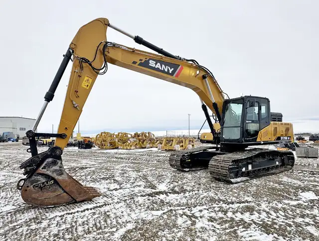 2021 SANY SY215C LC Excavator in Heavy Equipment in Lethbridge - Image 2